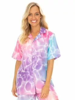 Tops Riley Adams Giraffe Print Unisex Shirt