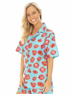 Tops Riley Adams Shirt Hot Lips Print Unisex -Traders Country Sales 59009 s 2 lowes
